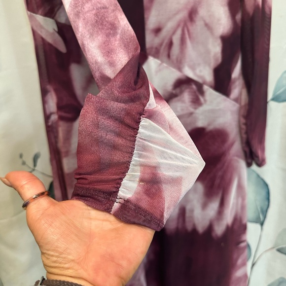 Rachel Zoe Maroon and White Long Sleeve Dress - Picture 5 of 6